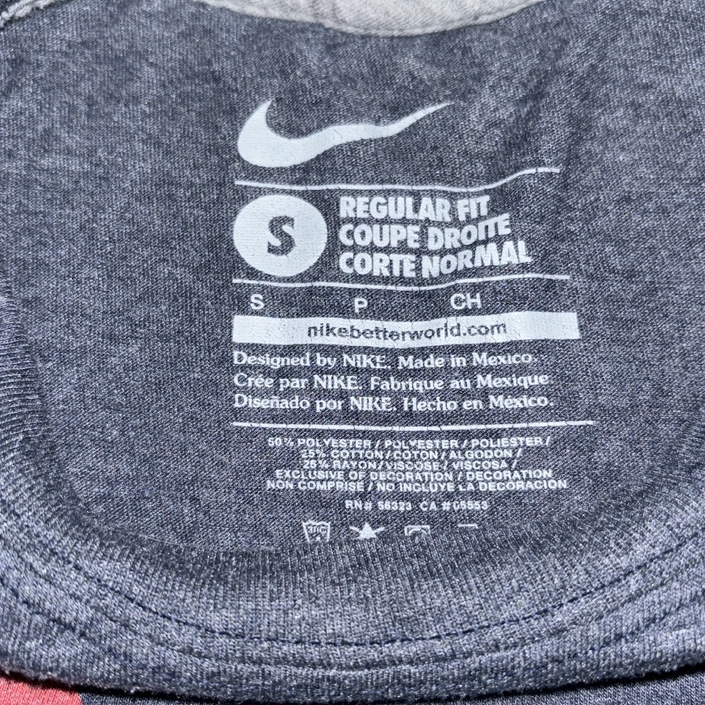 Nike Tee - Picture 3 of 3